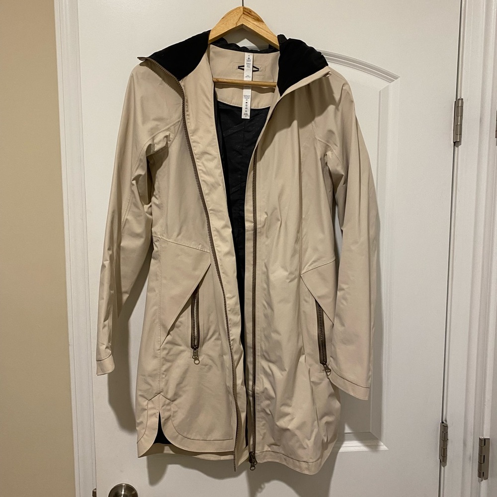 Lululemon Rain jacket